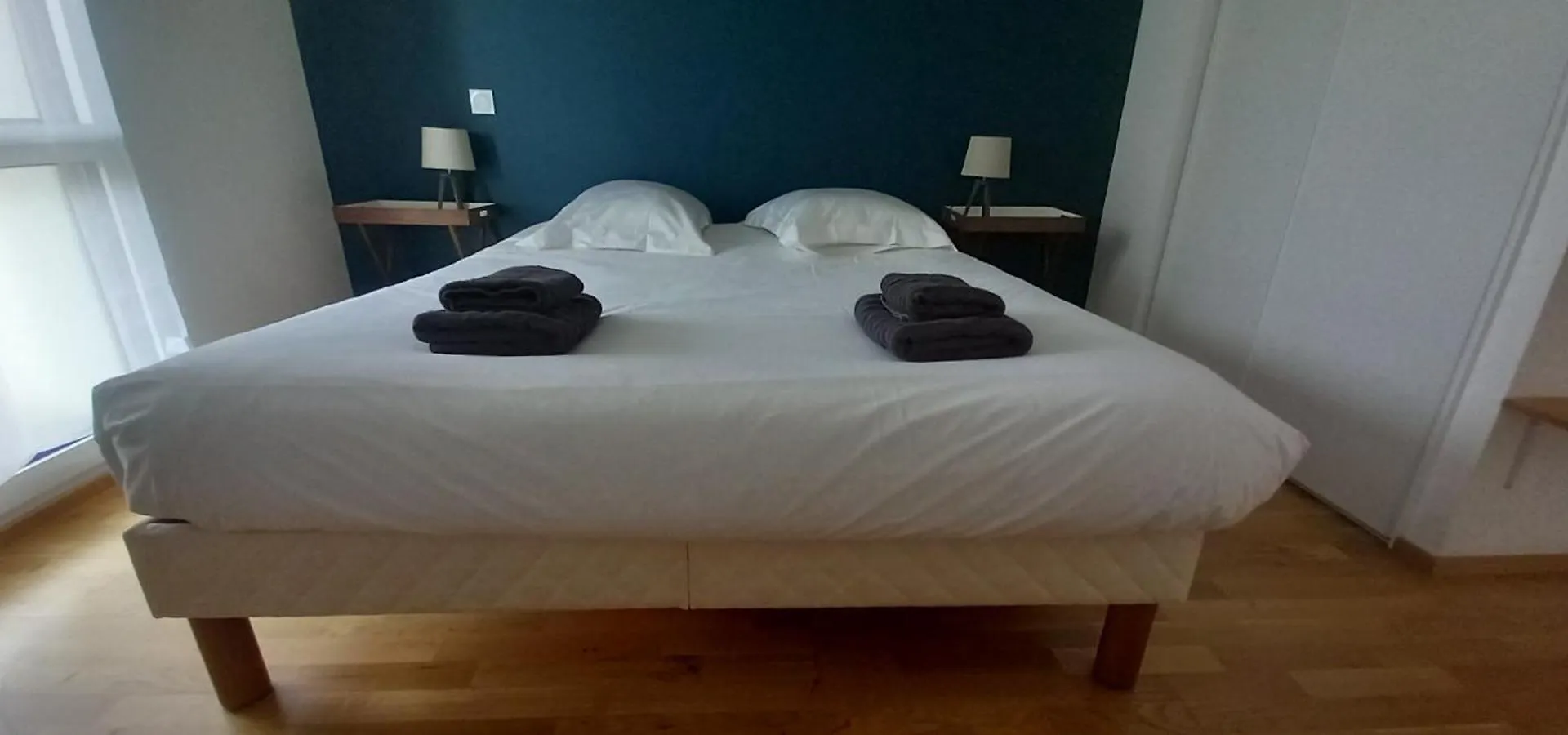 Joli Appartement Avec Balcon Au Pieds Des Commences Et Des Plages Carantec